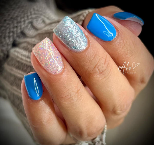 Silver bells - Sundara Nails