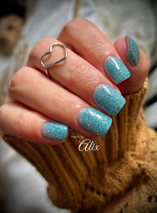Jewel blue is a diamond glitter with a blue hue,