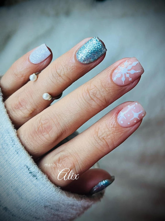 Freezin beauty is a blue platinum