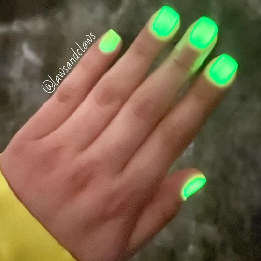 Glow Stick- Glow Acrylic + Dip - Sundara Nails