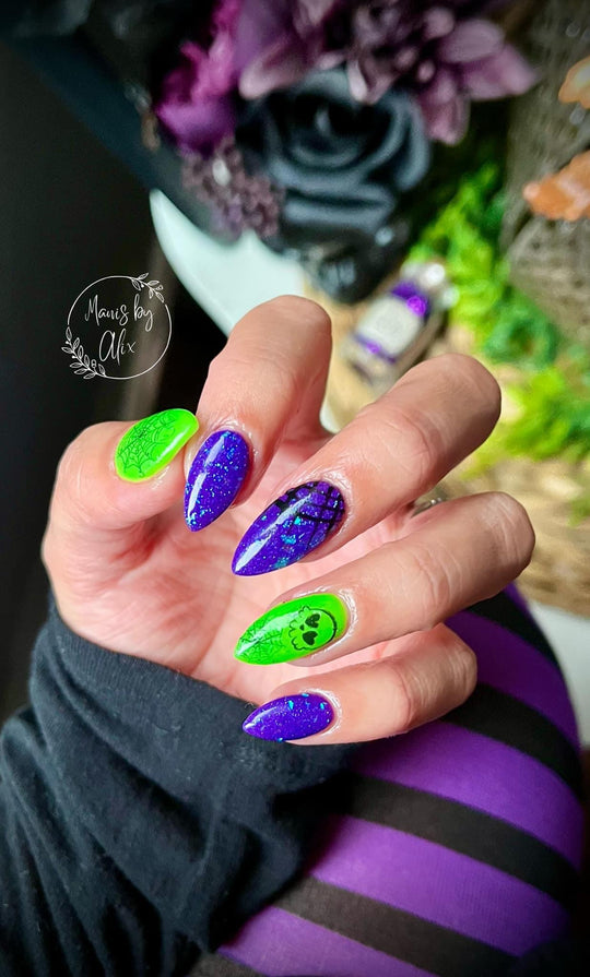 Eerie Glow *Glow Gel Polish