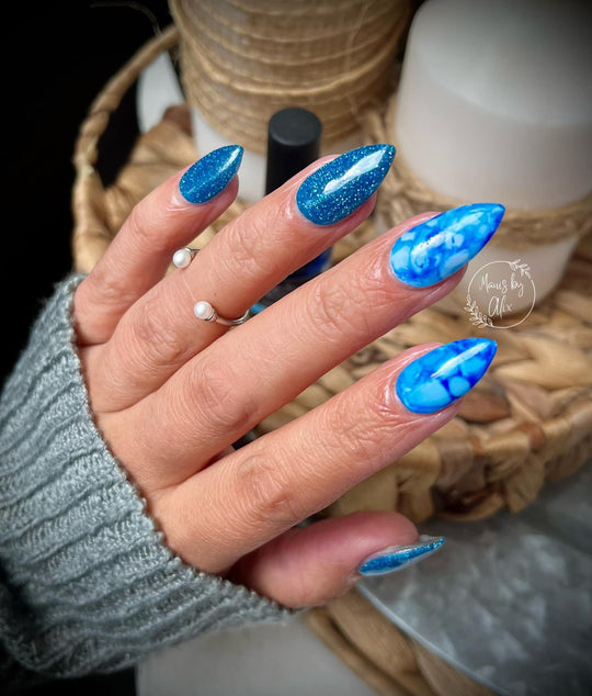 Dj Zone- Reflective gel polish - Sundara Nails
