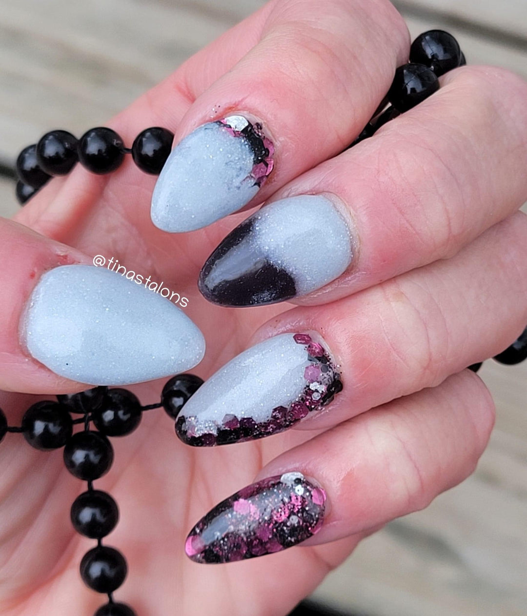 Take a hike - Sundara Nails