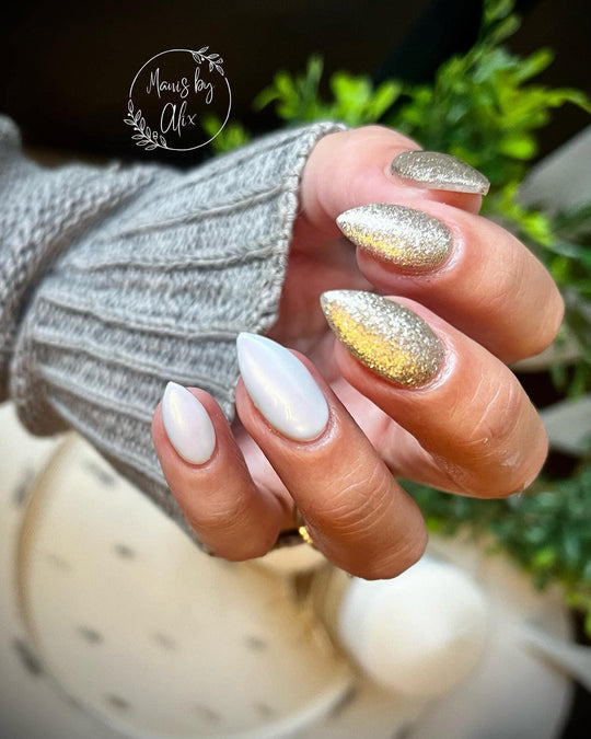 New Moon🌙(Hema Free) - Sundara Nails