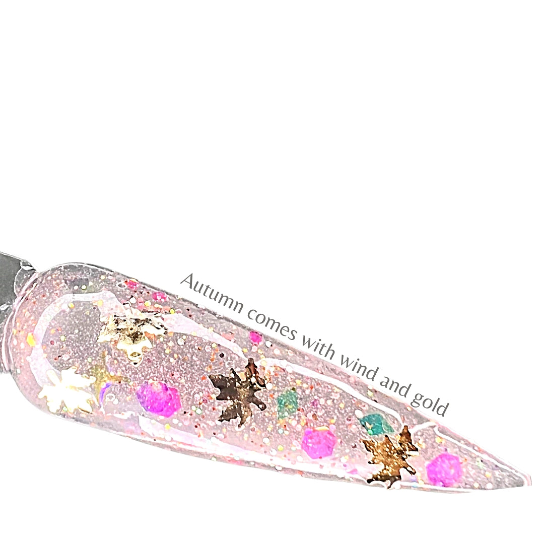 Autumn comes with wind and gold - Sundara Nails