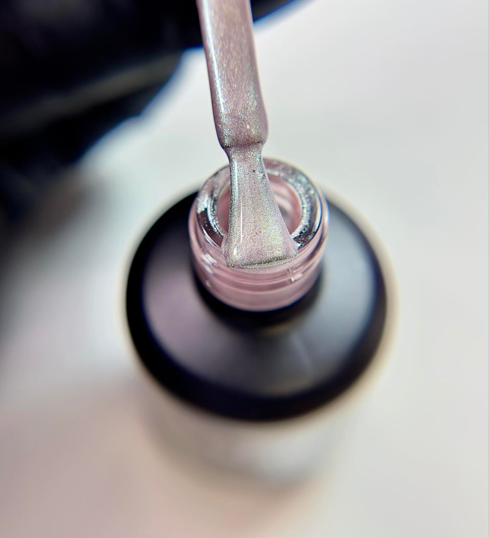 Cream Pearl- Pearlescent Cat Eye Gel - Sundara Nails