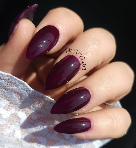 Morticia (Hema Free)
