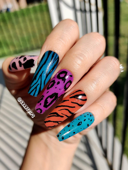 Pacific Tree Frog🐸 (UV color changing) - Sundara Nails