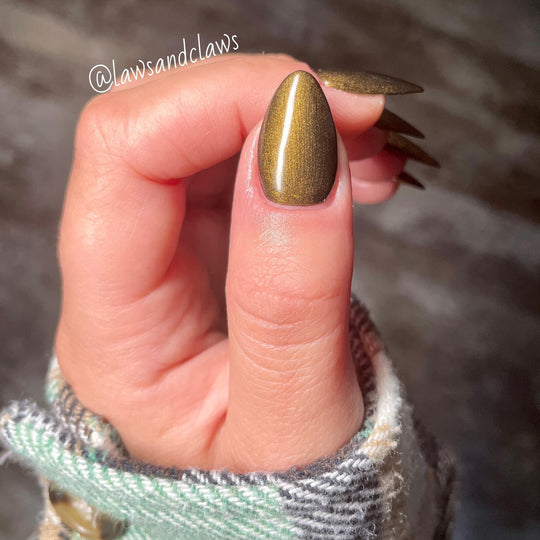Gomez- Seashell gel polish - Sundara Nails