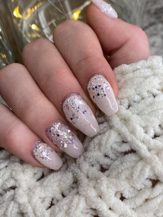 Ringing in 2021 dip powder