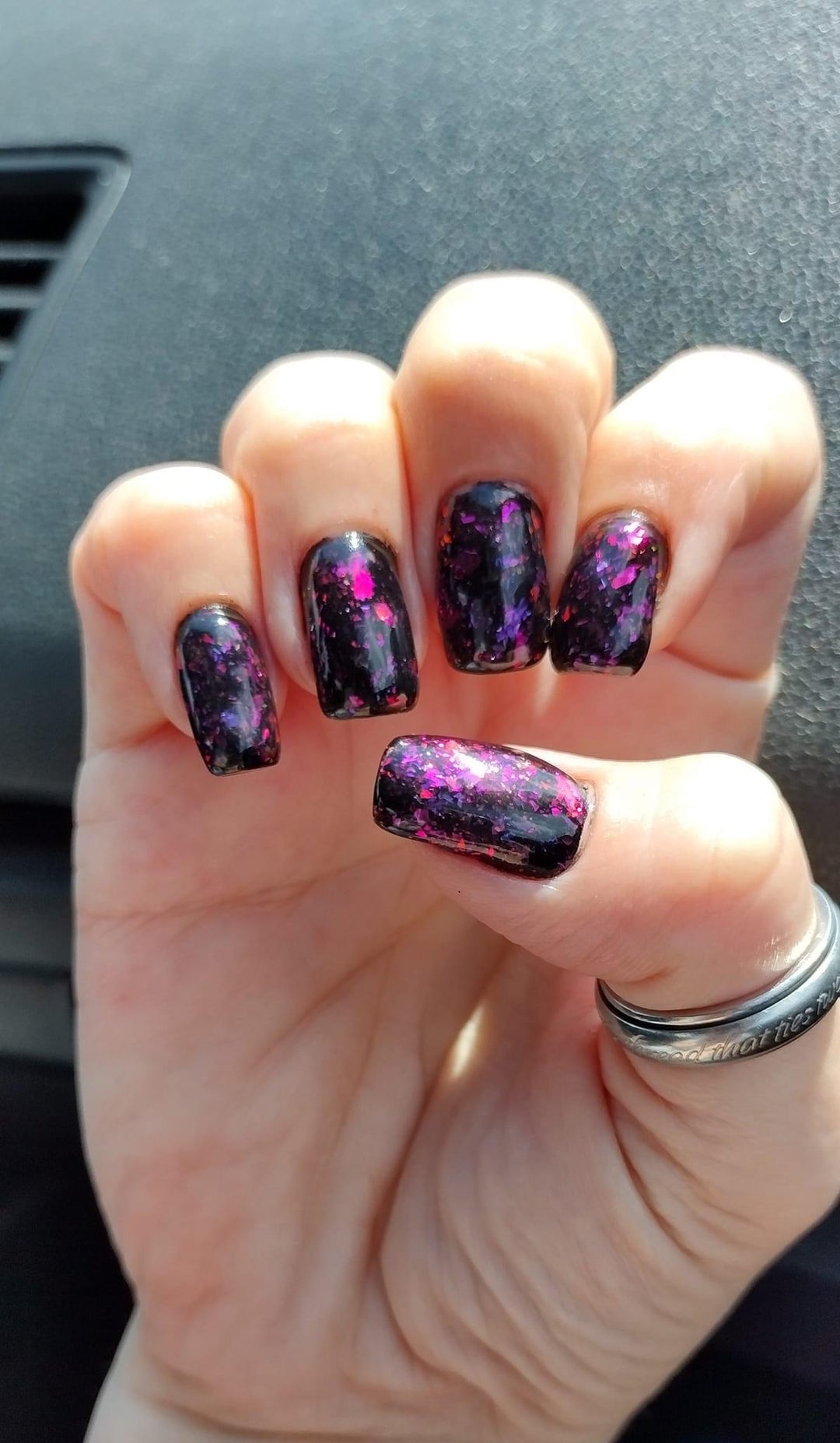Dracula blood *Flakes Topper * (Hema Free) - Sundara Nails